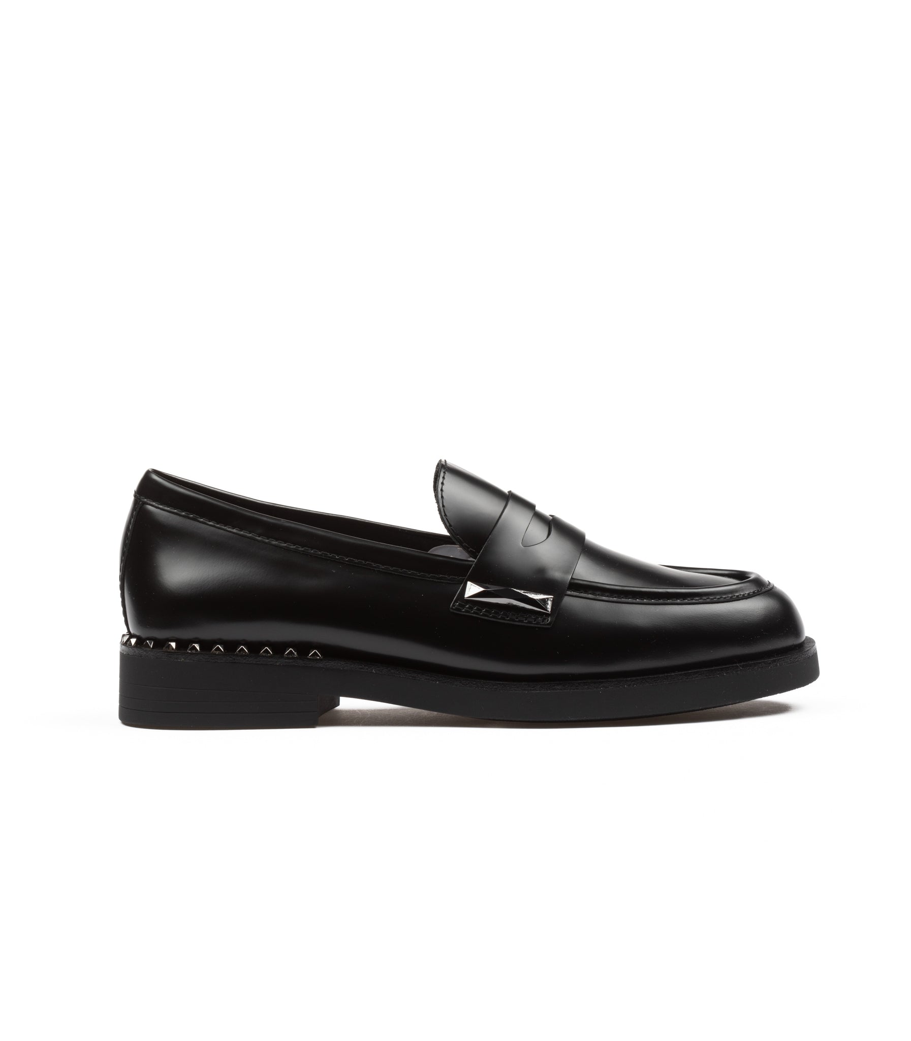 Ash Whisper Studs Moccasin Black Women