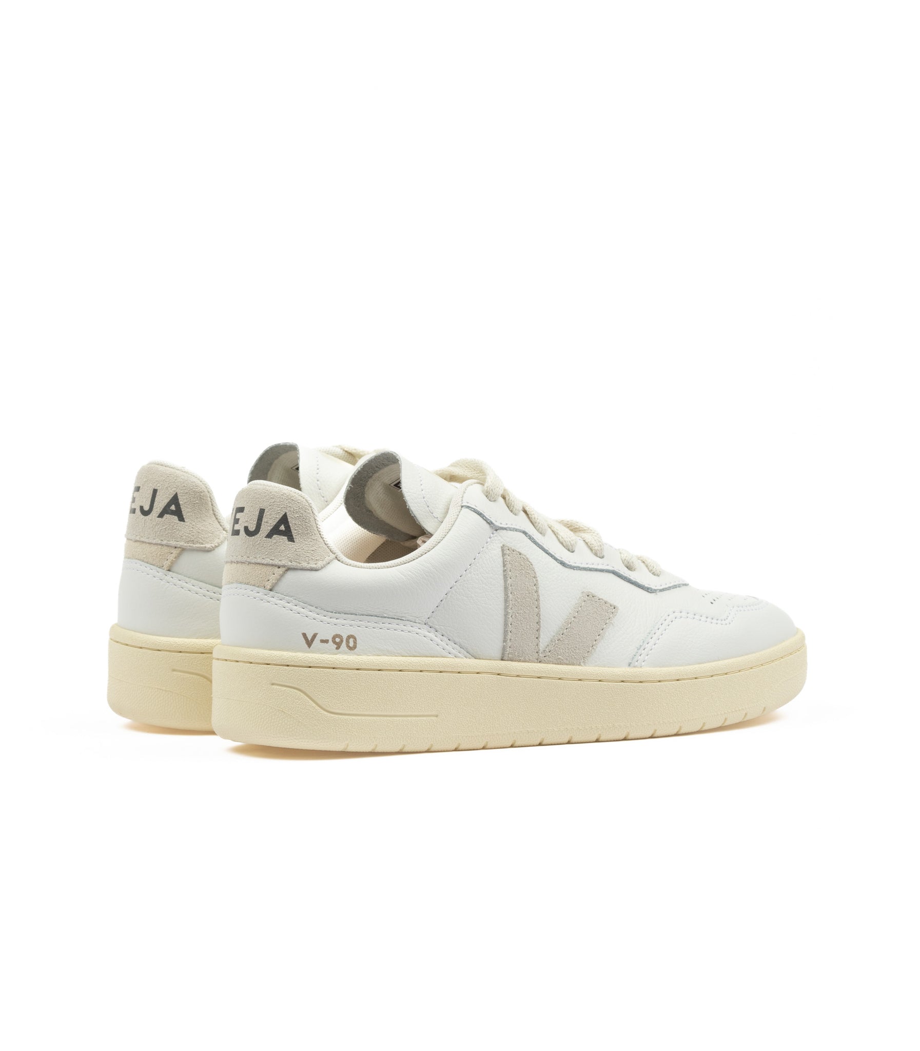 Veja V-90 Extra White Natural Woman