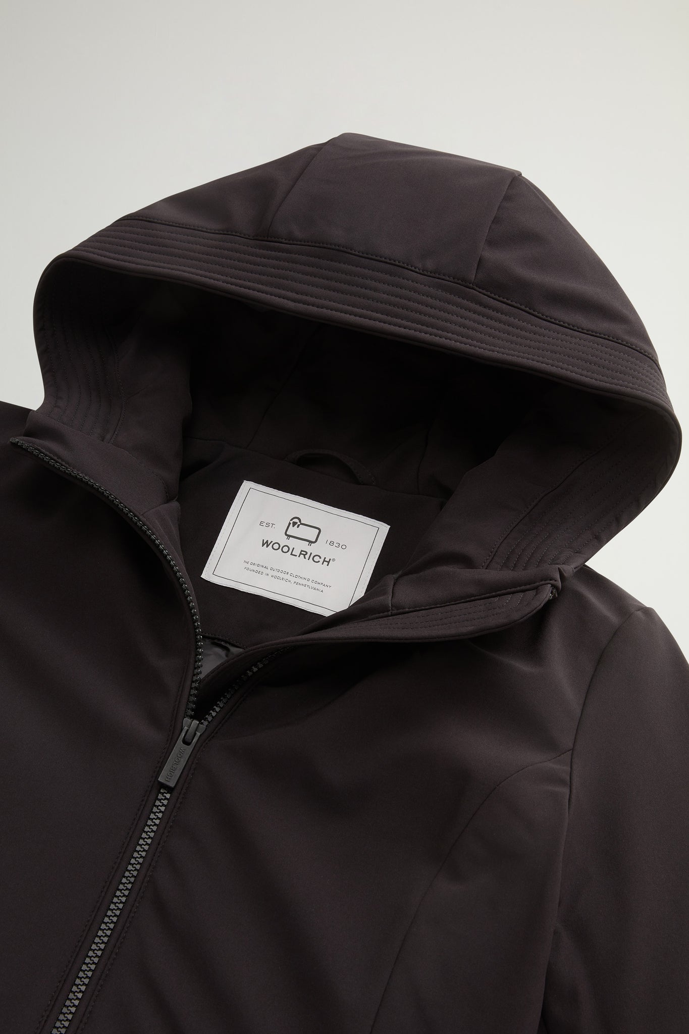 Woolrich Firth Parka In Tech Softshell Nero