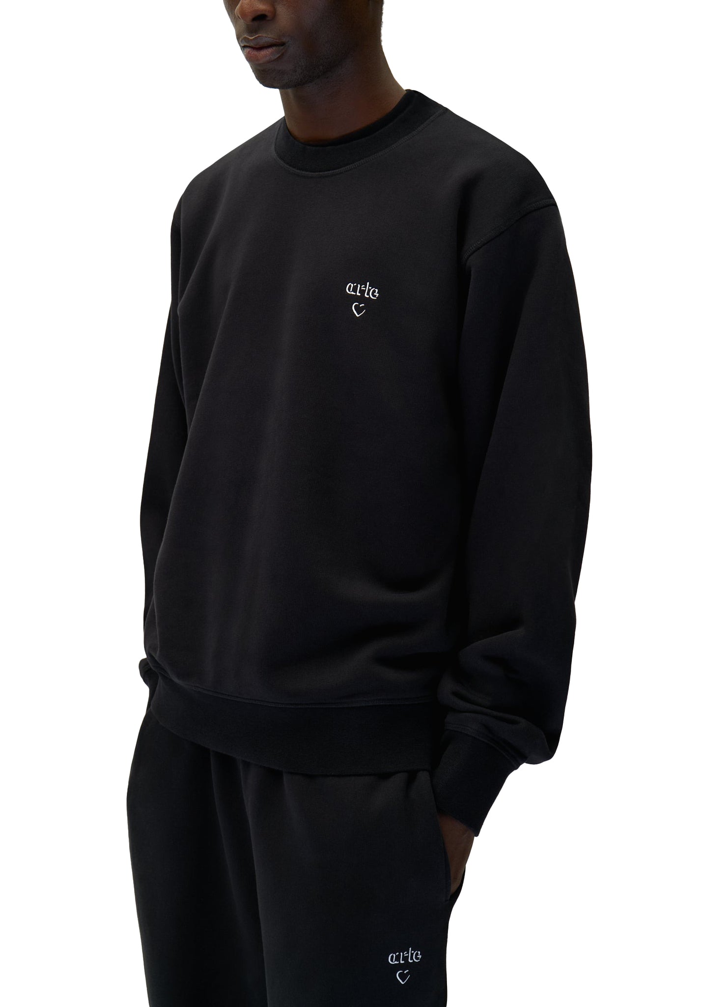 Arte Arte Heart Crewneck Nero