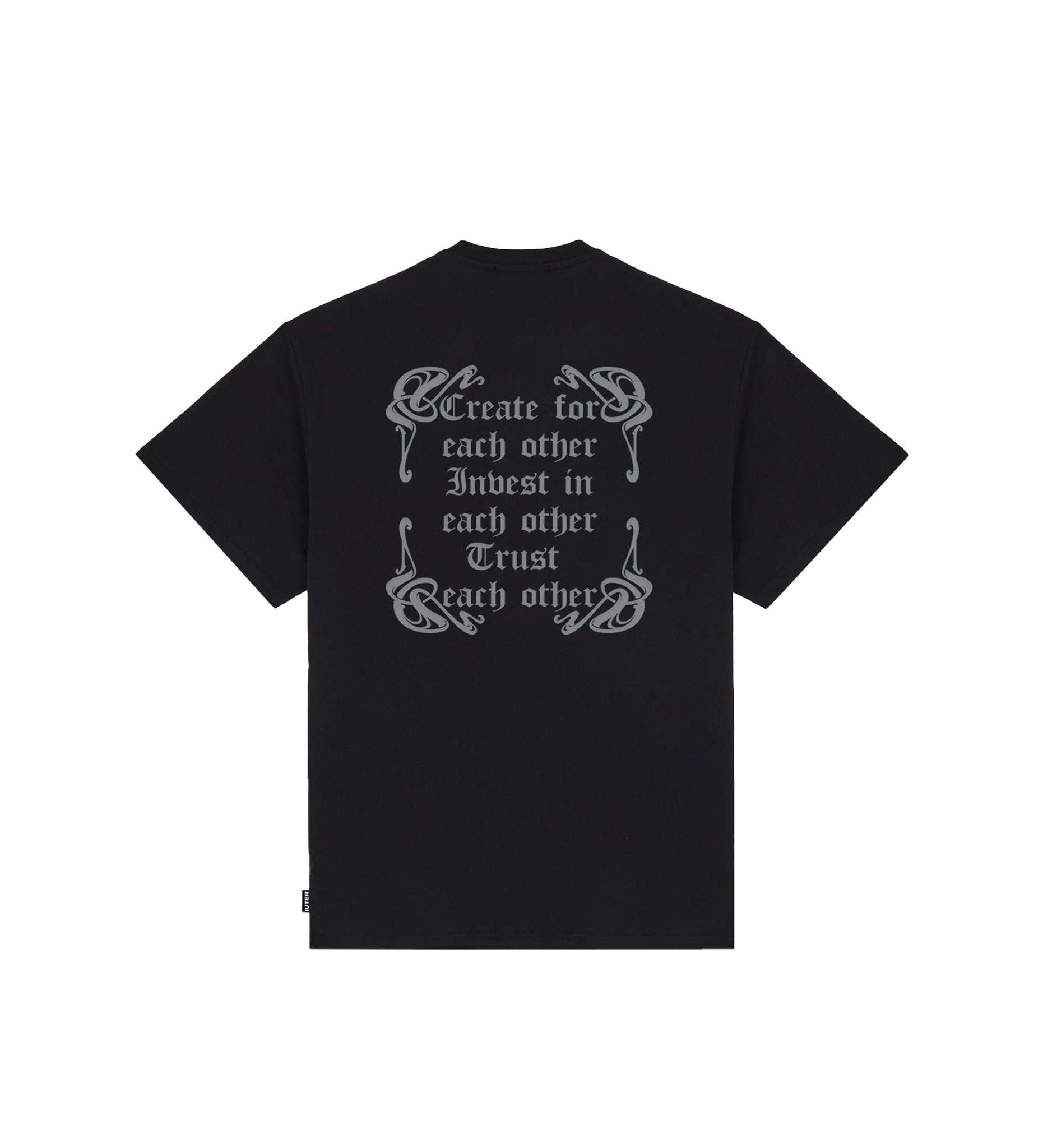 Iuter More Tee