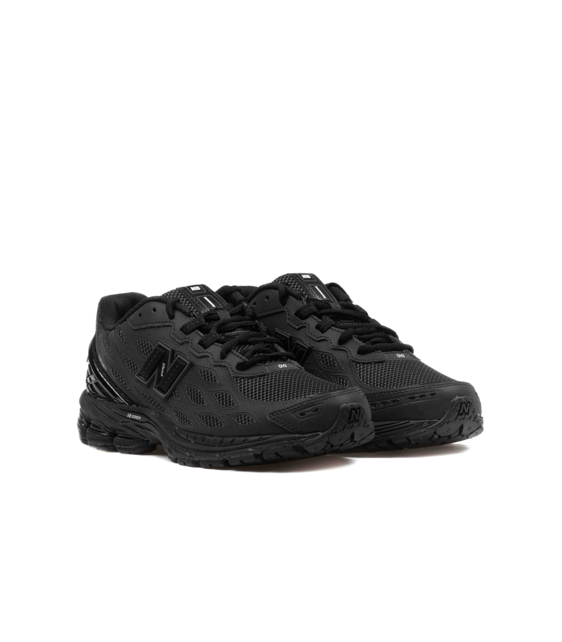 New Balance U1906 Total Black