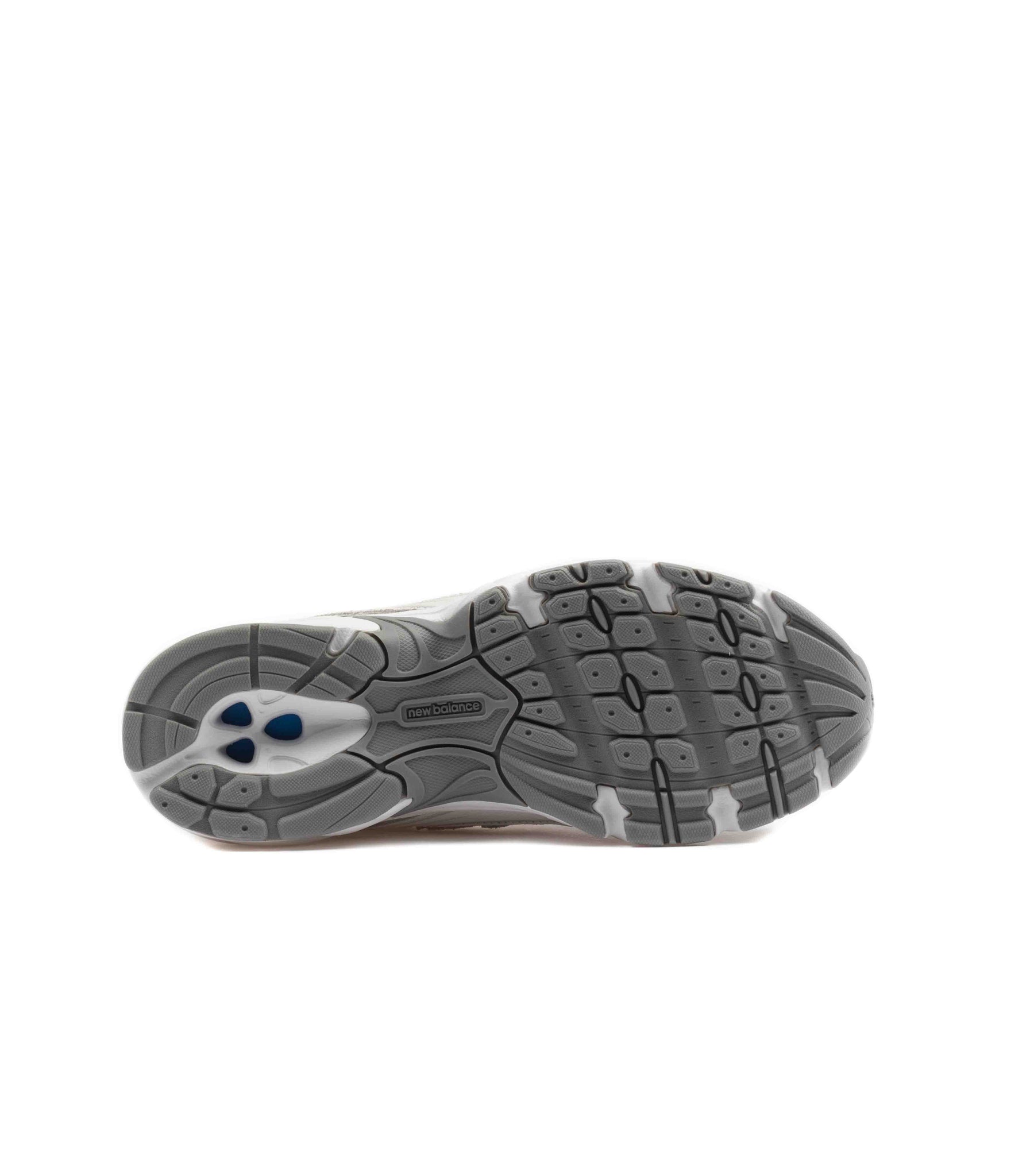 New Balance U740 Grigia Gs2
