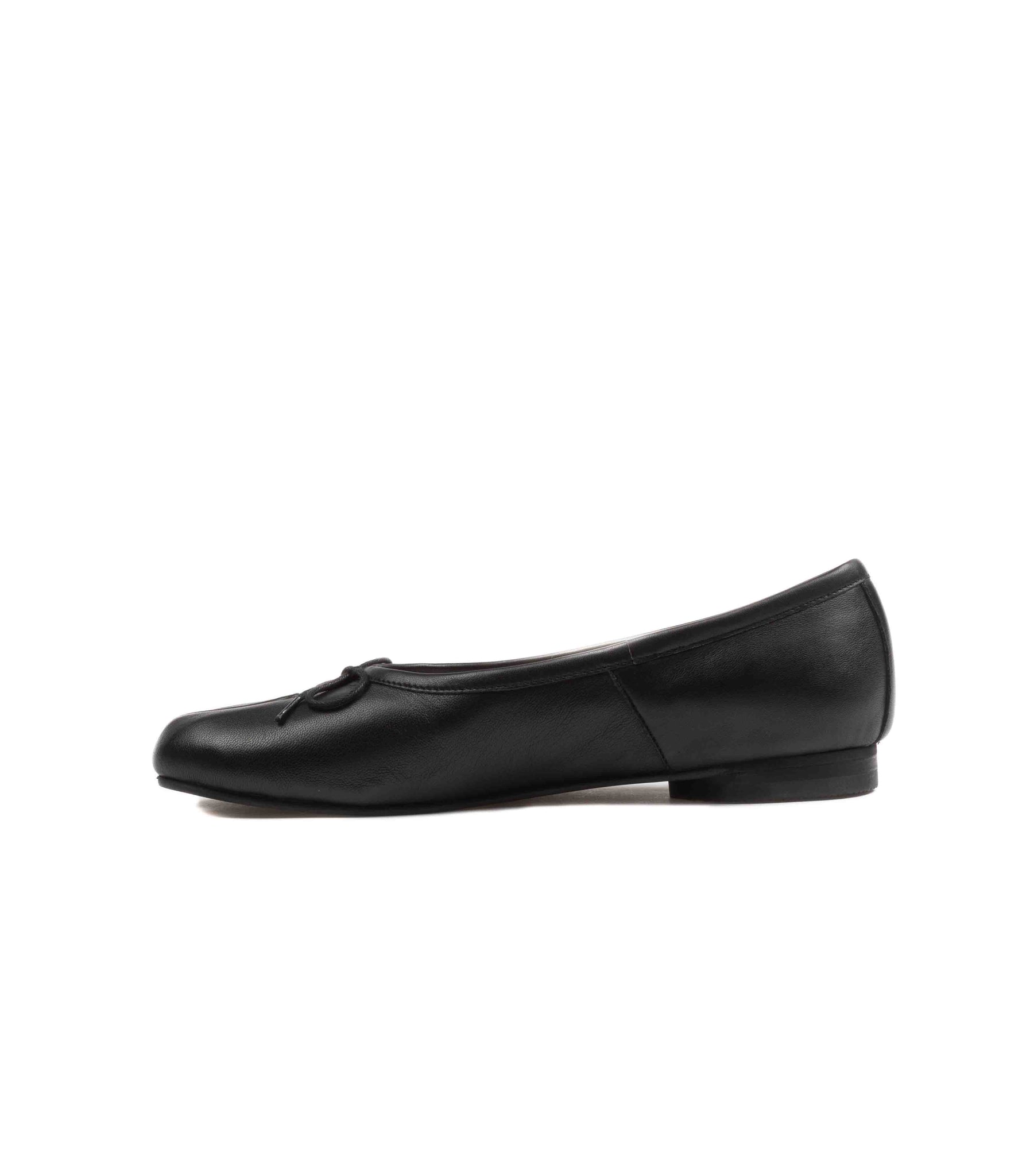 Yuko Imanishi Scarpa Bassa Nera Thumb