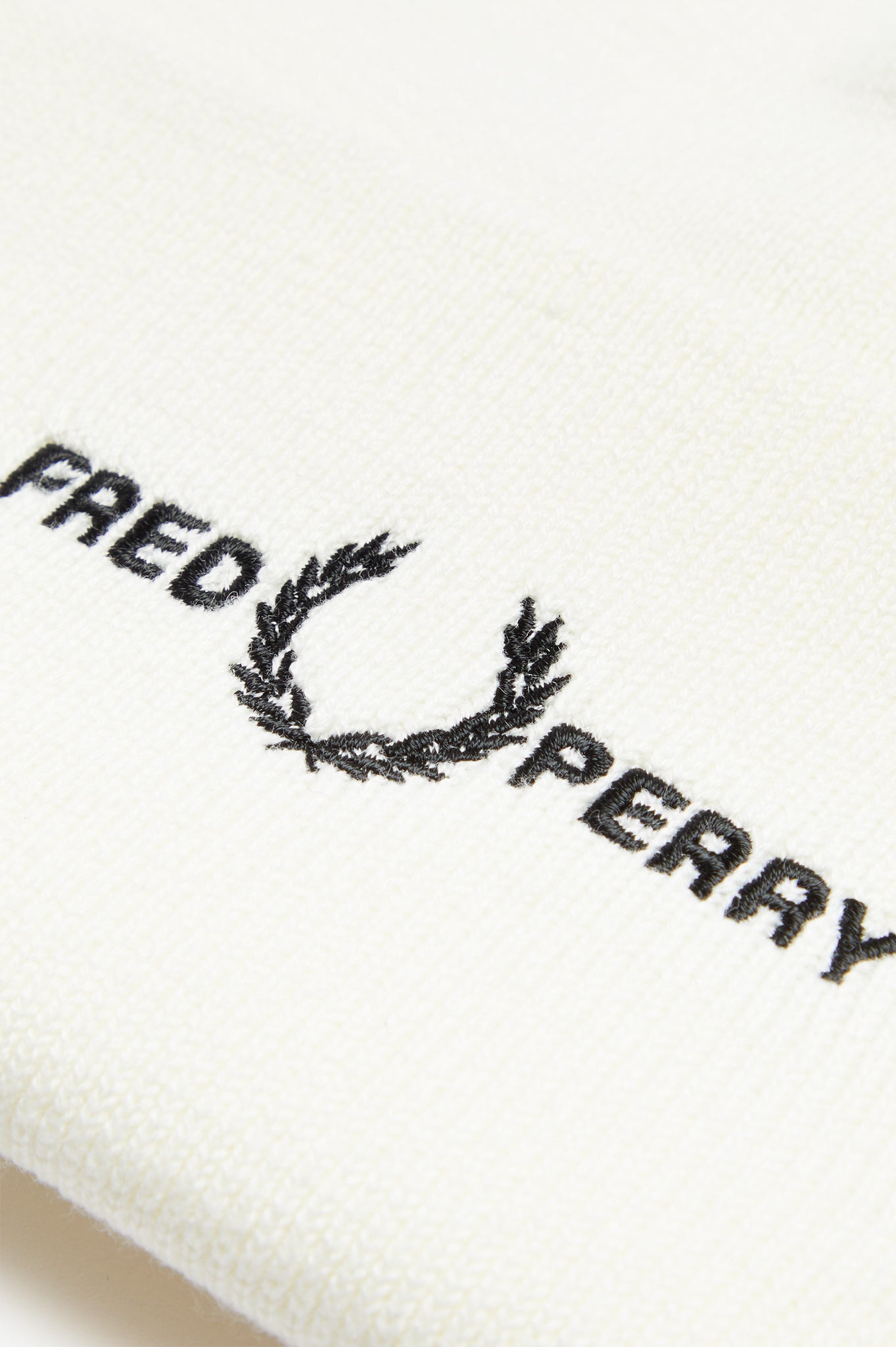 Fred Perry Beanie Logo Milk Man